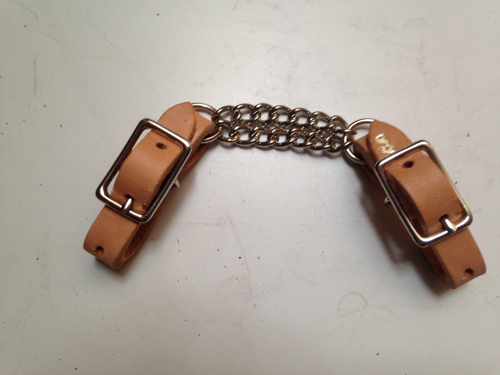 Light Oil Leather Curb Strap w/Double Chain